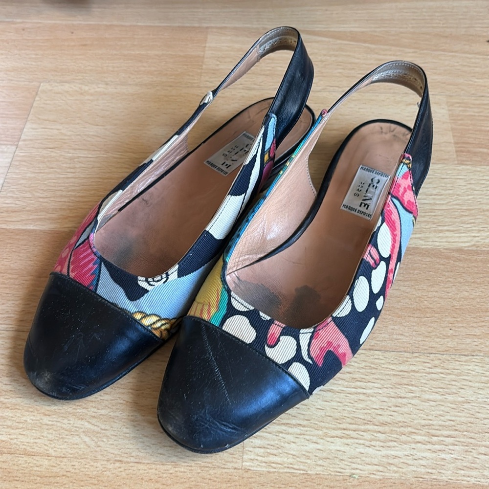 Celine Black and Red Flats with Elegant Design